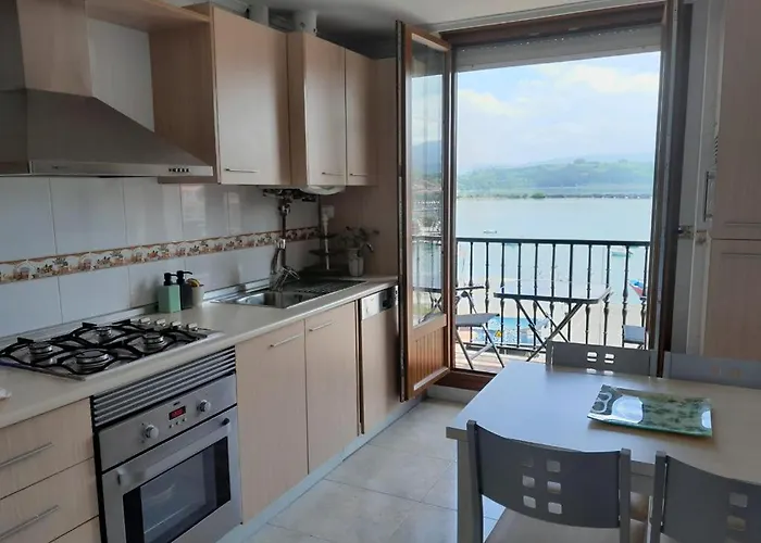 La Casa De La Bahia * San Vicente De La Barquera